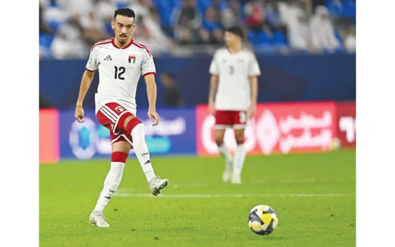 غموض يلف مستقبل عصام فايز بعجمان.. إدارة النادي تحتفي بعروض التعاقد